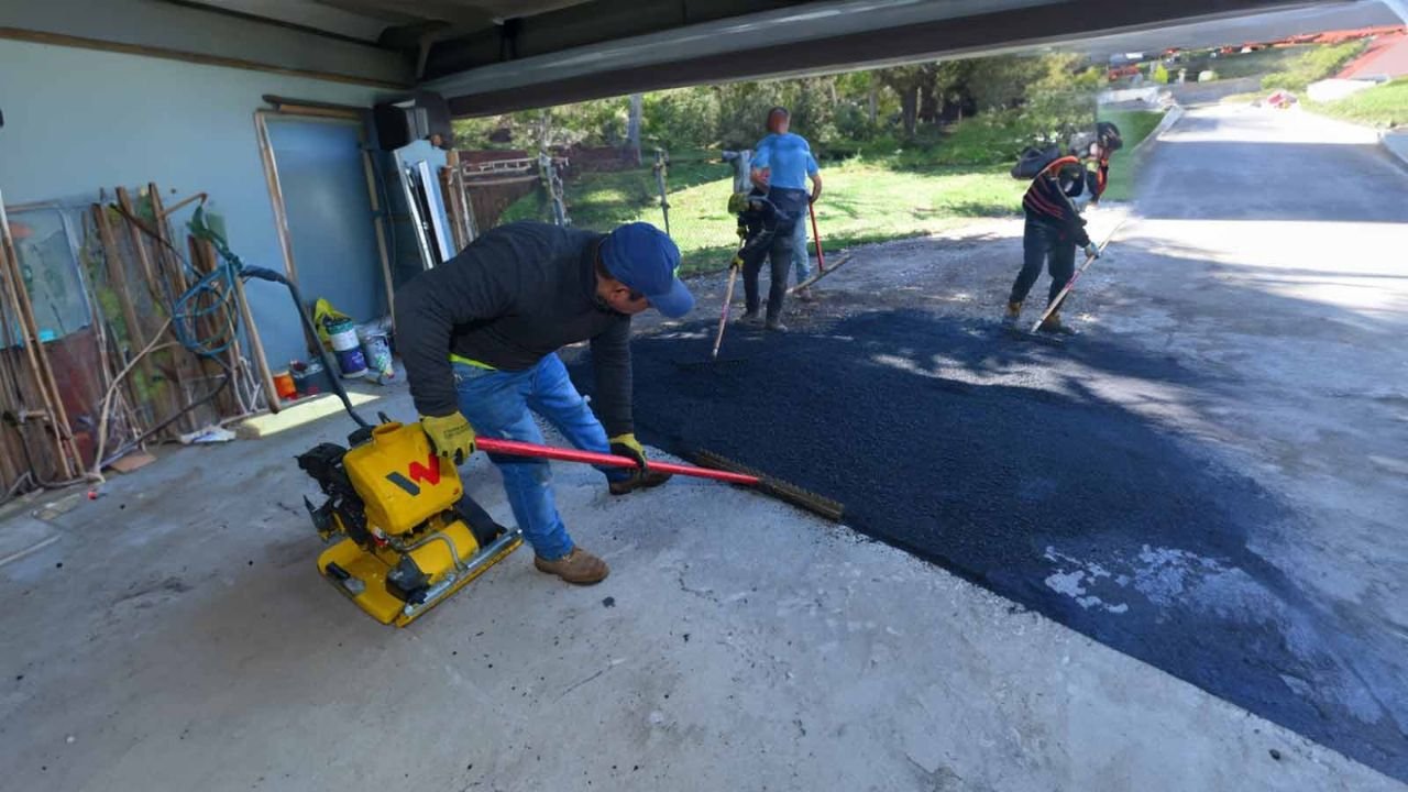 Paving Asphalt Service